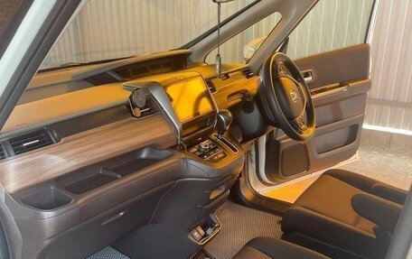 Honda Freed II, 2023 год, 1 600 000 рублей, 8 фотография