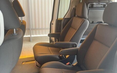 Honda Freed II, 2023 год, 1 600 000 рублей, 12 фотография