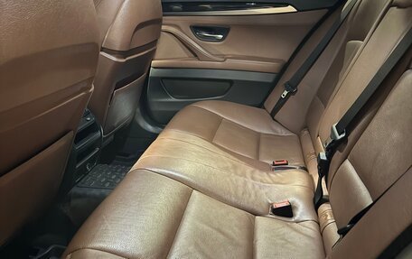 BMW 5 серия, 2014 год, 1 900 000 рублей, 24 фотография