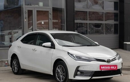 Toyota Corolla, 2018 год, 1 950 000 рублей, 3 фотография