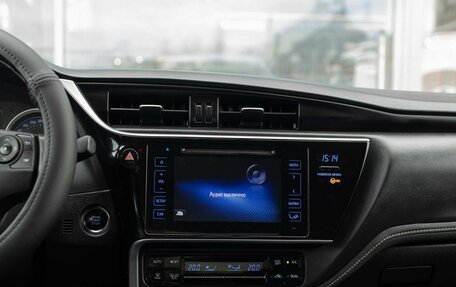 Toyota Corolla, 2018 год, 1 950 000 рублей, 14 фотография