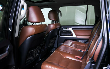 Toyota Land Cruiser 200, 2018 год, 7 200 000 рублей, 11 фотография