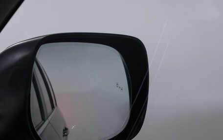 Toyota Land Cruiser 200, 2018 год, 7 200 000 рублей, 21 фотография