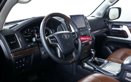 Toyota Land Cruiser 200, 2018 год, 7 200 000 рублей, 16 фотография