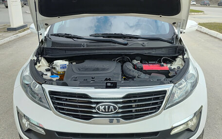 KIA Sportage III, 2011 год, 1 600 000 рублей, 11 фотография