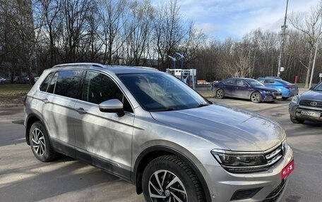 Volkswagen Tiguan II, 2018 год, 2 890 000 рублей, 1 фотография