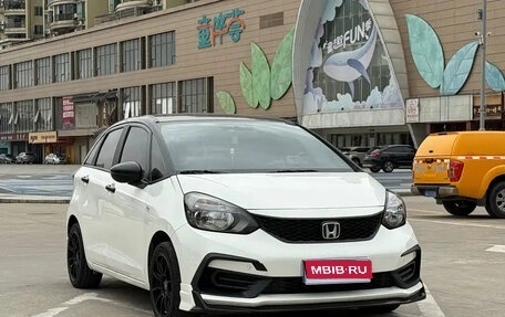 Honda Fit, 2021 год, 1 000 000 рублей, 1 фотография