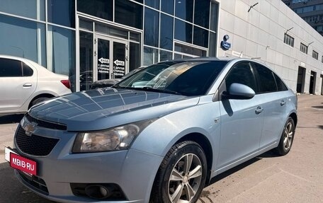 Chevrolet Cruze II, 2011 год, 729 000 рублей, 2 фотография