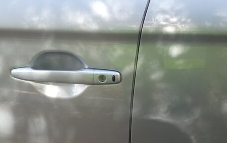 Mitsubishi Outlander III рестайлинг 3, 2014 год, 1 650 000 рублей, 4 фотография