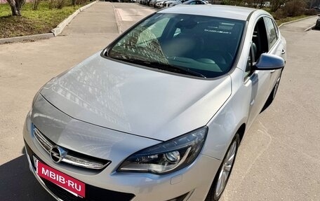 Opel Astra J, 2013 год, 1 045 000 рублей, 6 фотография