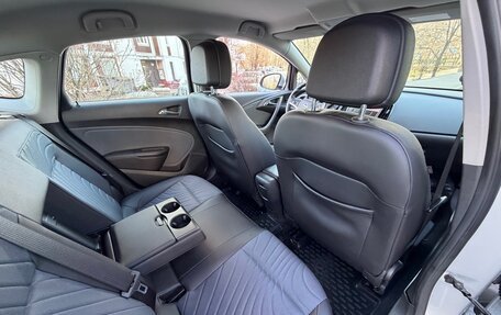 Opel Astra J, 2013 год, 1 045 000 рублей, 18 фотография