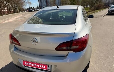Opel Astra J, 2013 год, 1 045 000 рублей, 13 фотография