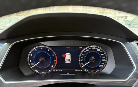 Volkswagen Tiguan II, 2018 год, 2 890 000 рублей, 10 фотография