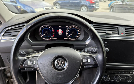 Volkswagen Tiguan II, 2018 год, 2 890 000 рублей, 9 фотография