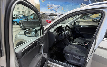 Volkswagen Tiguan II, 2018 год, 2 890 000 рублей, 11 фотография