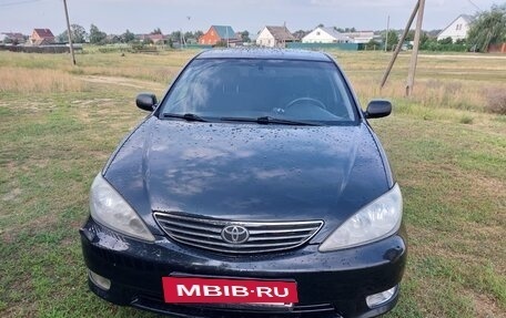 Toyota Camry V40, 2005 год, 800 000 рублей, 2 фотография