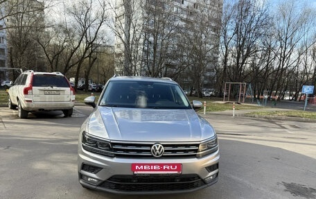 Volkswagen Tiguan II, 2018 год, 2 890 000 рублей, 2 фотография
