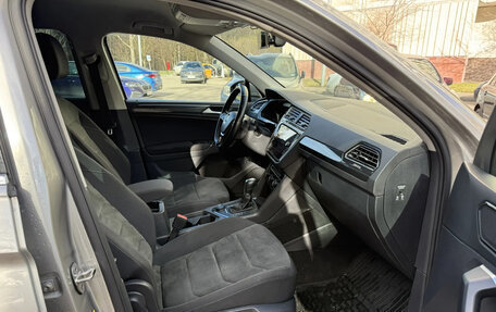 Volkswagen Tiguan II, 2018 год, 2 890 000 рублей, 15 фотография