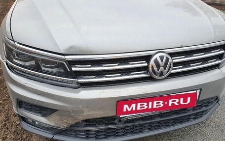Volkswagen Tiguan II, 2018 год, 2 890 000 рублей, 20 фотография