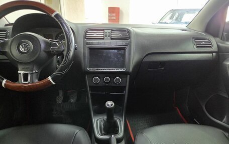 Volkswagen Polo VI (EU Market), 2011 год, 699 000 рублей, 11 фотография