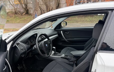 BMW 1 серия, 2010 год, 650 000 рублей, 12 фотография