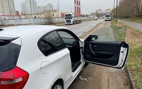 BMW 1 серия, 2010 год, 650 000 рублей, 11 фотография