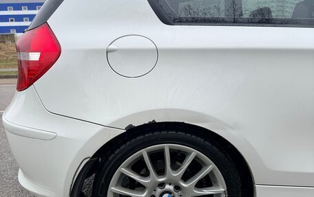 BMW 1 серия, 2010 год, 650 000 рублей, 24 фотография