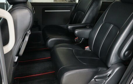 Honda Stepwgn IV, 2018 год, 2 785 000 рублей, 13 фотография