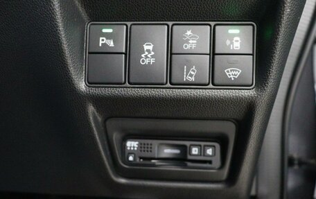 Honda Stepwgn IV, 2018 год, 2 785 000 рублей, 25 фотография