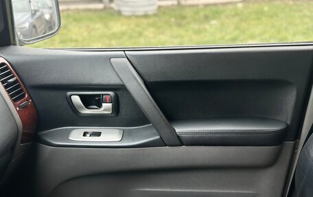 Mitsubishi Pajero III рестайлинг, 2005 год, 1 199 990 рублей, 7 фотография