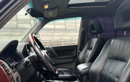 Mitsubishi Pajero III рестайлинг, 2005 год, 1 199 990 рублей, 4 фотография