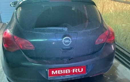 Opel Astra J, 2010 год, 450 000 рублей, 1 фотография