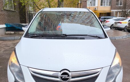 Opel Zafira C рестайлинг, 2013 год, 900 000 рублей, 1 фотография