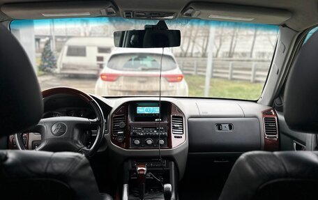 Mitsubishi Pajero III рестайлинг, 2005 год, 1 199 990 рублей, 10 фотография