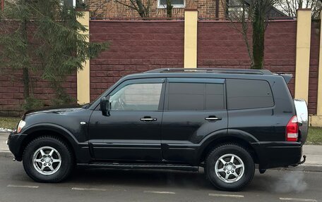 Mitsubishi Pajero III рестайлинг, 2005 год, 1 199 990 рублей, 17 фотография