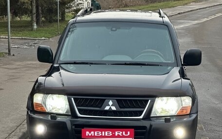 Mitsubishi Pajero III рестайлинг, 2005 год, 1 199 990 рублей, 20 фотография