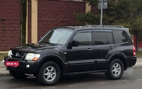 Mitsubishi Pajero III рестайлинг, 2005 год, 1 199 990 рублей, 19 фотография