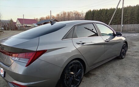 Hyundai Elantra, 2022 год, 1 970 000 рублей, 5 фотография