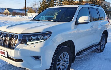 Toyota Land Cruiser Prado 150 рестайлинг 2, 2017 год, 4 750 000 рублей, 8 фотография