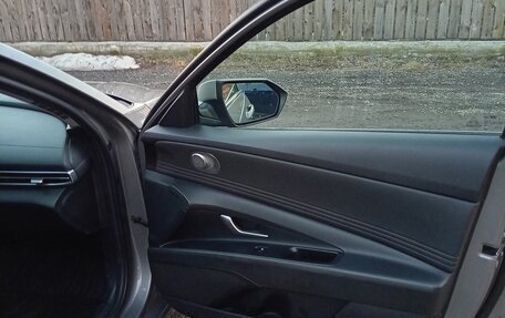 Hyundai Elantra, 2022 год, 1 970 000 рублей, 19 фотография