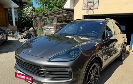 Porsche Cayenne III, 2020 год, 10 900 000 рублей, 2 фотография