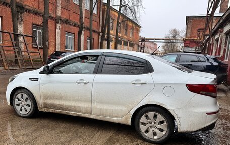 KIA Rio III рестайлинг, 2015 год, 490 000 рублей, 3 фотография