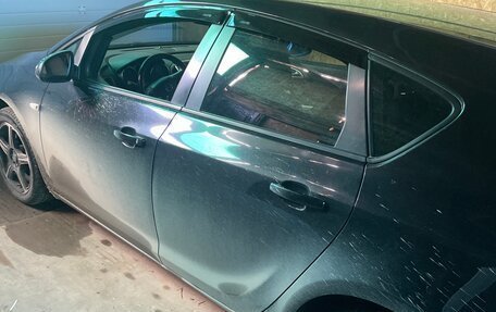 Opel Astra J, 2010 год, 450 000 рублей, 2 фотография