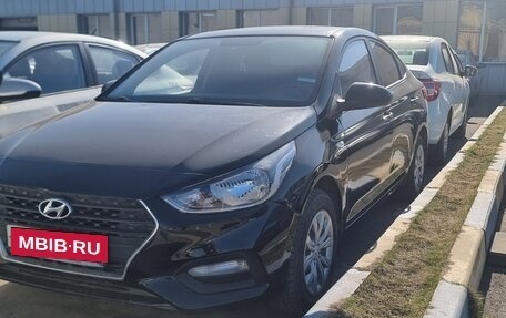 Hyundai Solaris II рестайлинг, 2017 год, 650 000 рублей, 2 фотография