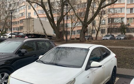 Hyundai Solaris II рестайлинг, 2018 год, 700 000 рублей, 4 фотография