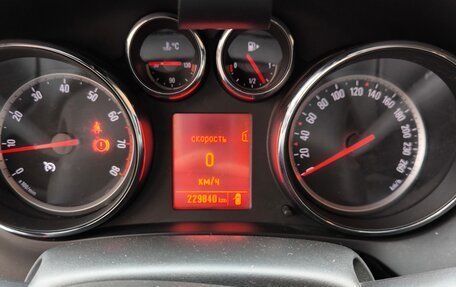 Opel Zafira C рестайлинг, 2013 год, 900 000 рублей, 7 фотография