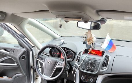 Opel Zafira C рестайлинг, 2013 год, 900 000 рублей, 12 фотография