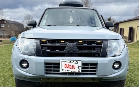 Mitsubishi Pajero IV, 2011 год, 2 300 000 рублей, 2 фотография