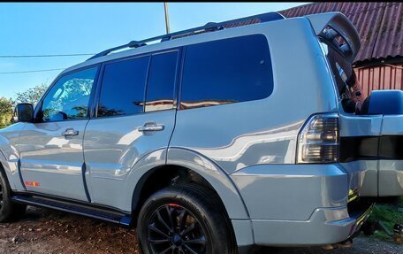 Mitsubishi Pajero IV, 2011 год, 2 300 000 рублей, 23 фотография