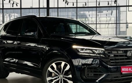Volkswagen Touareg III, 2019 год, 7 699 000 рублей, 2 фотография